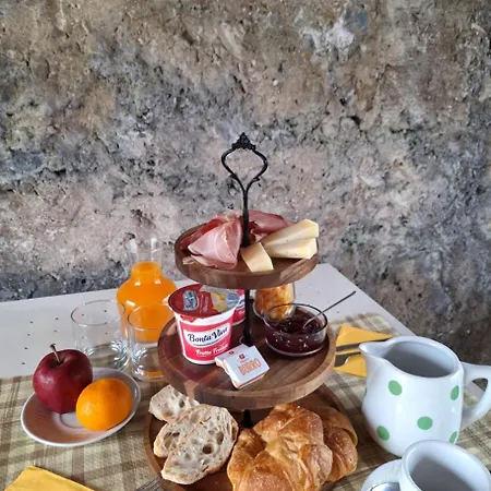 Inn B&B Near Lake Como - Breakfast Included - Close To Train & Bus
